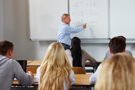 Todo sobre la reciprocidad de los profesores de Illinois con Texas